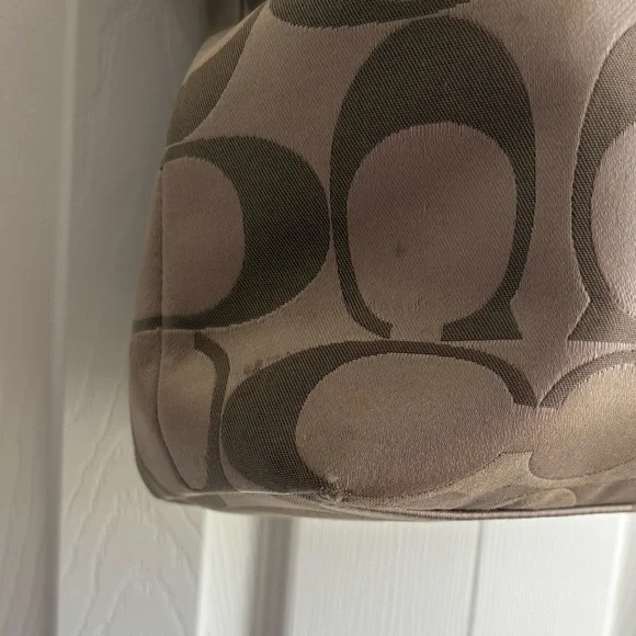 Coach Signature Laura Tote Bag F18335 Brown Tan Preppy Shoulder Purse - Picture 9 of 10